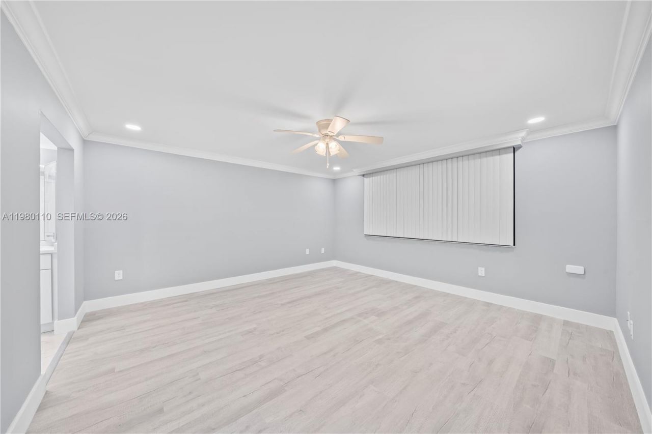 1001 Colony Point Cir , Unit 114, Pembroke Pines, FL 33026 Photo