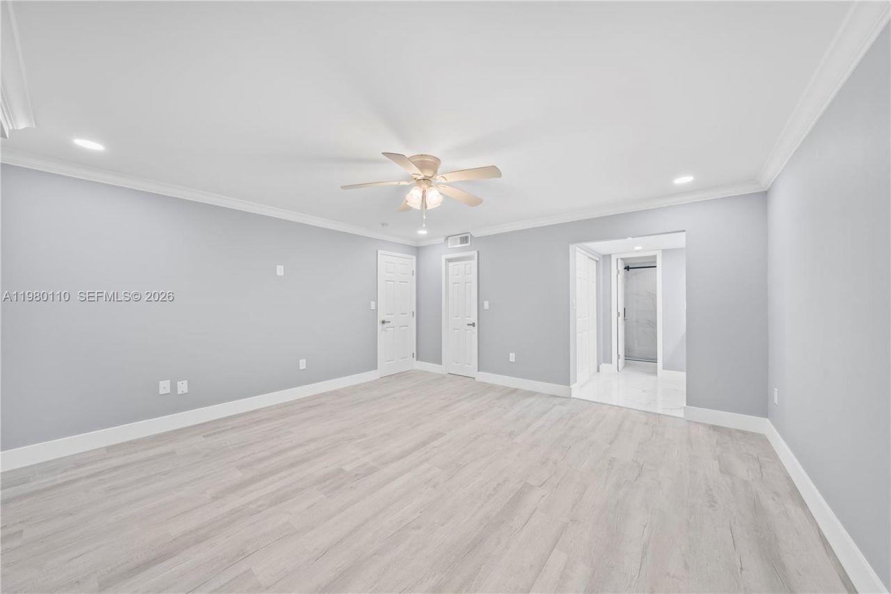 1001 Colony Point Cir , Unit 114, Pembroke Pines, FL 33026 Photo