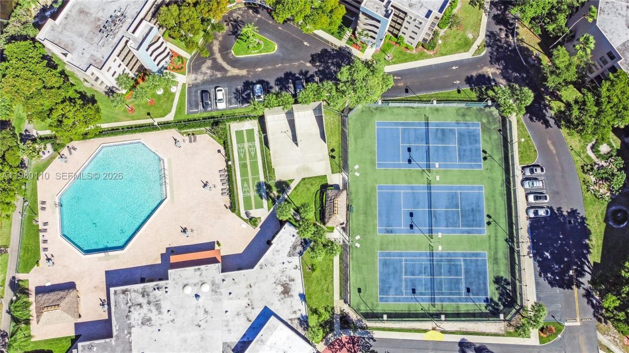 1001 Colony Point Cir , Unit 114, Pembroke Pines, FL 33026 Photo