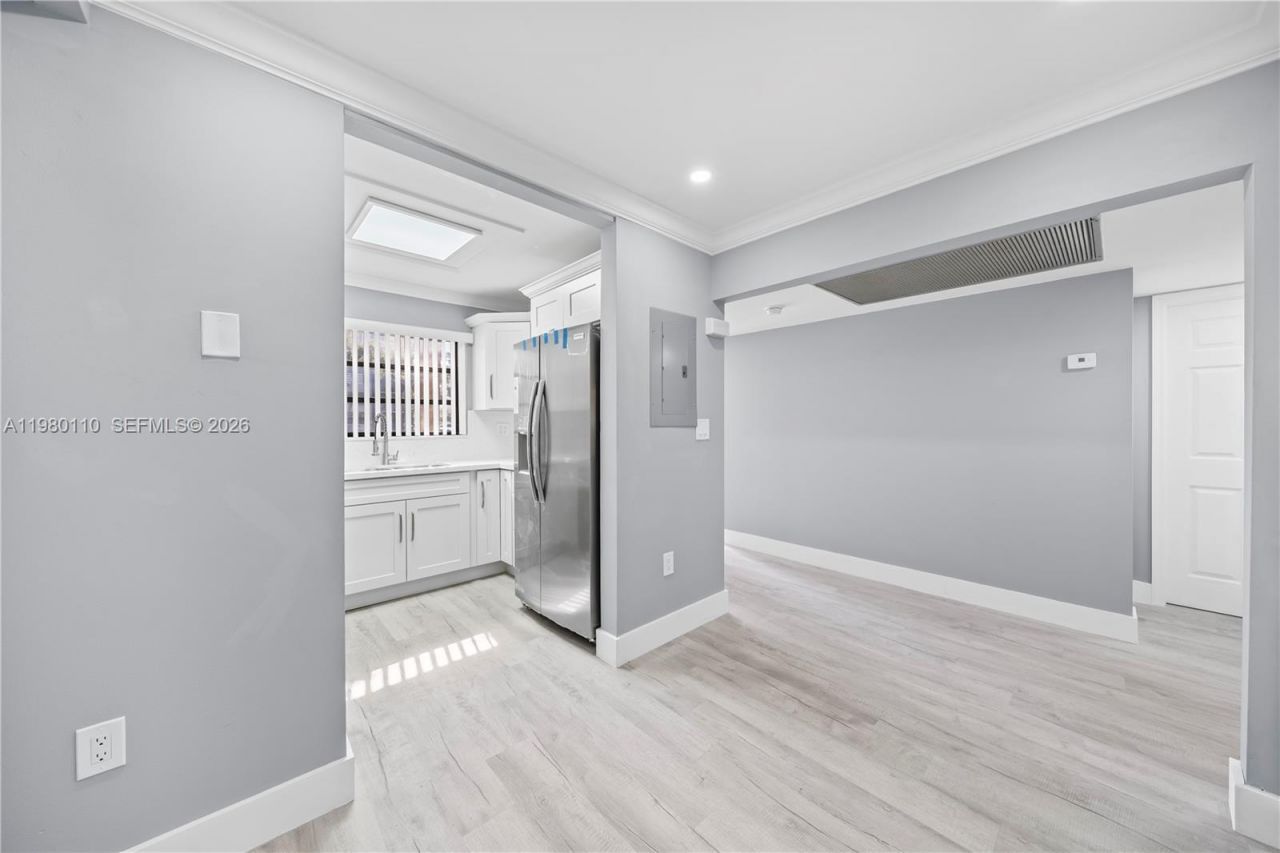 1001 Colony Point Cir , Unit 114, Pembroke Pines, FL 33026 Photo