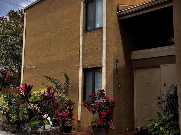 8404 N Missionwood Cir , Miramar, FL 33025