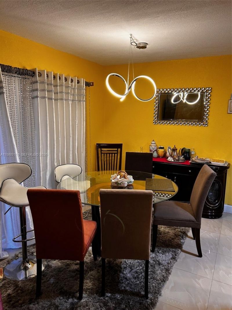 8404 N Missionwood Cir , Miramar, FL 33025 Photo