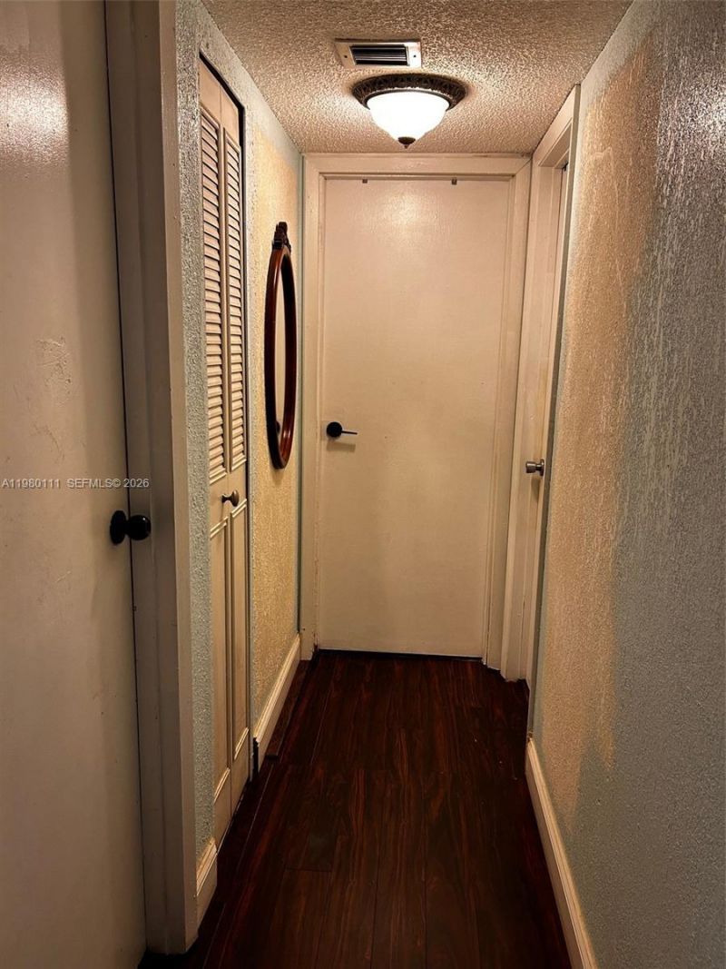 8404 N Missionwood Cir , Miramar, FL 33025 Photo