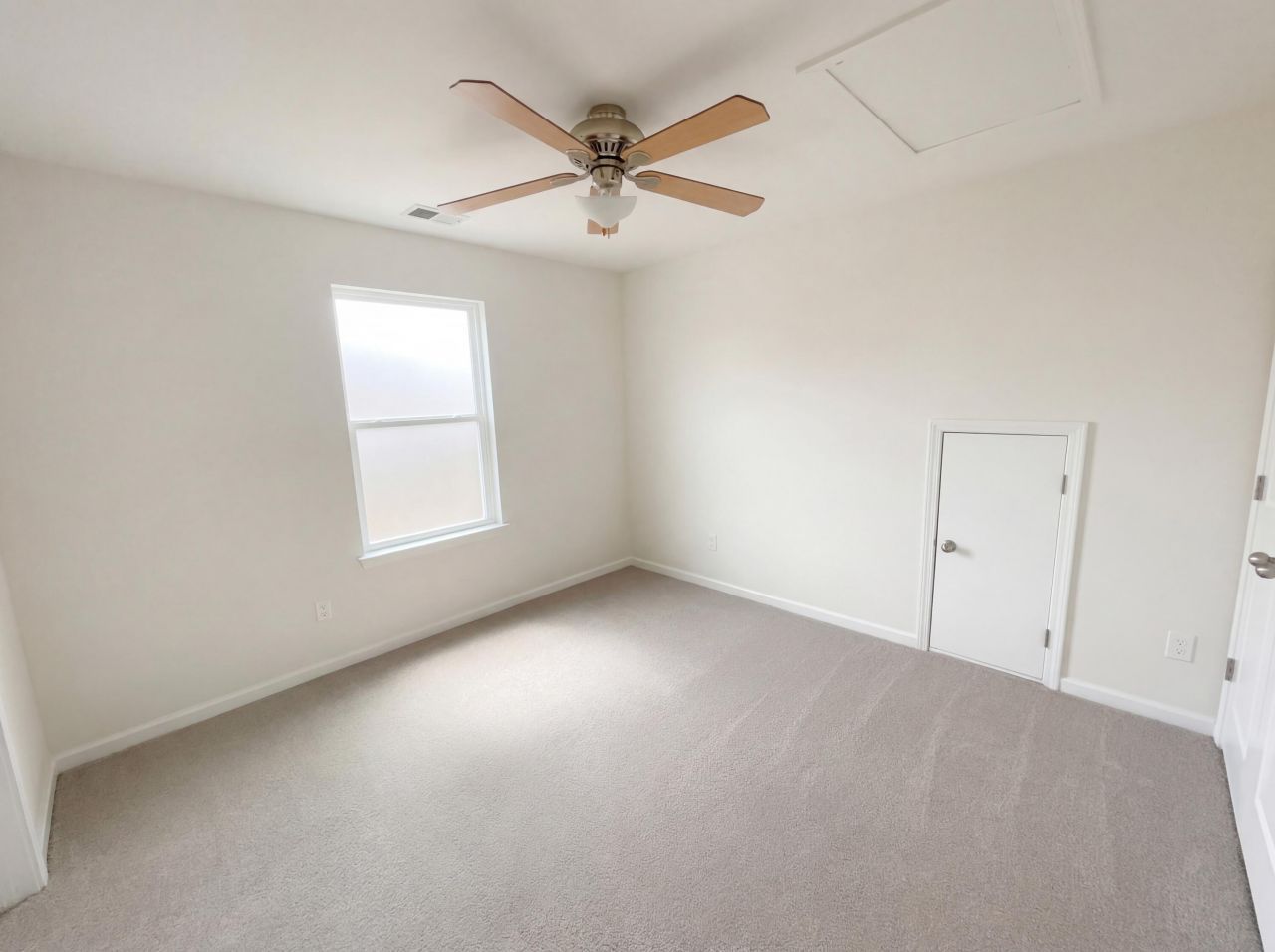 2226 Pimlico Drive Photo 7