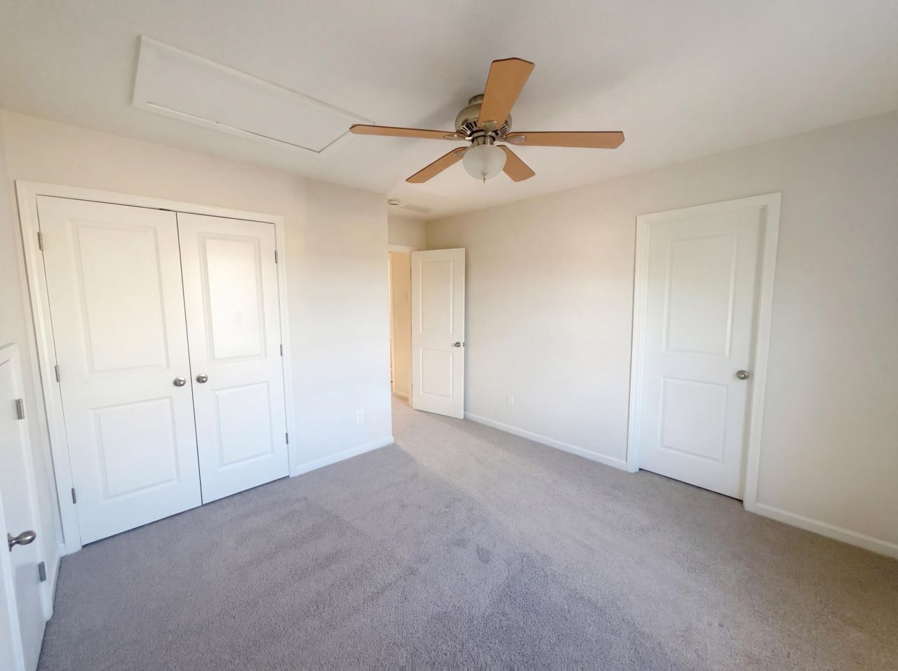 2226 Pimlico Drive Photo 8