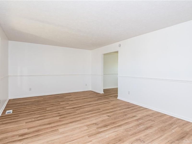 4020 Caprice Road, Englewood, OH 45322 Photo 6