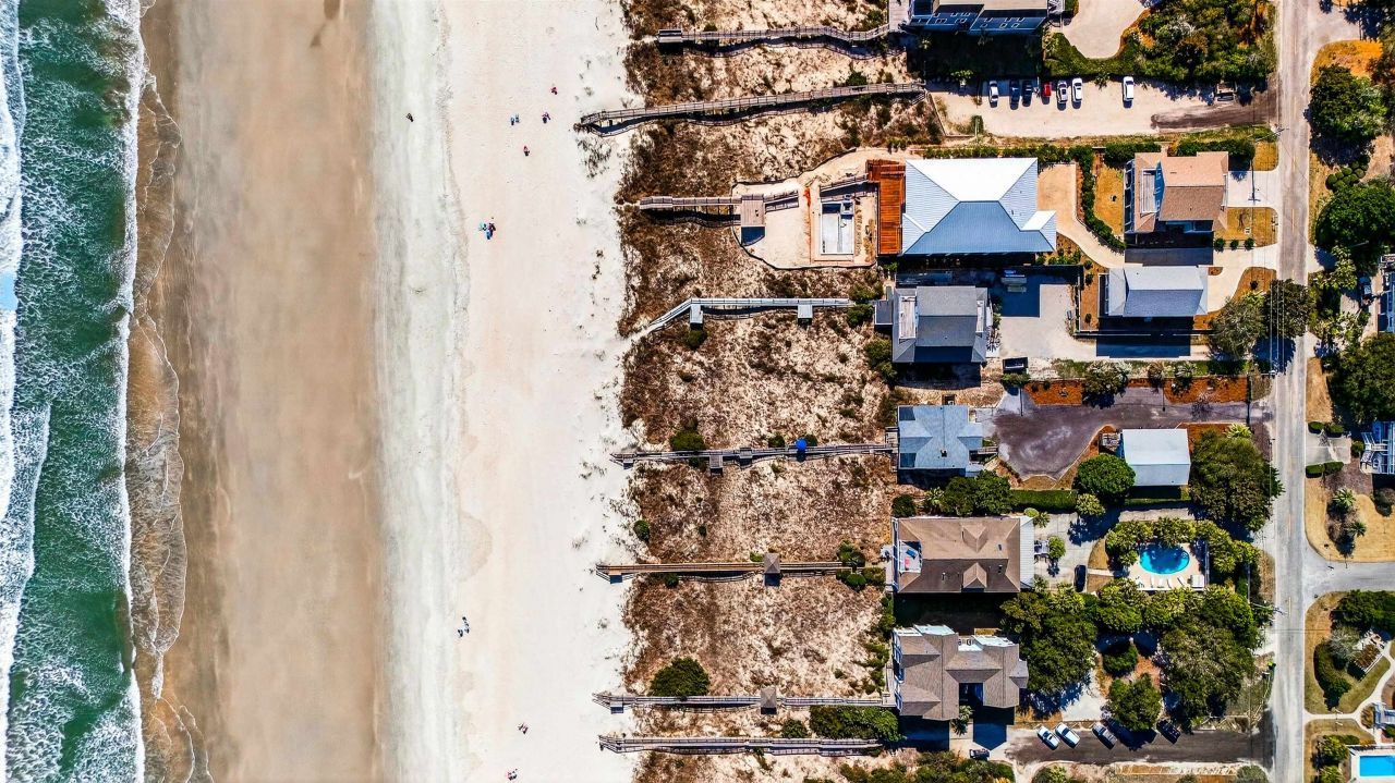 580 Parker Dr. Photo 2