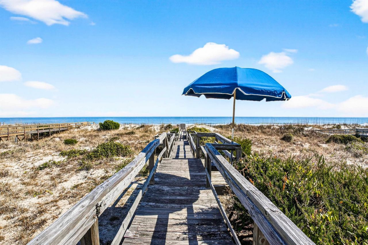 580 Parker Dr. Photo 3