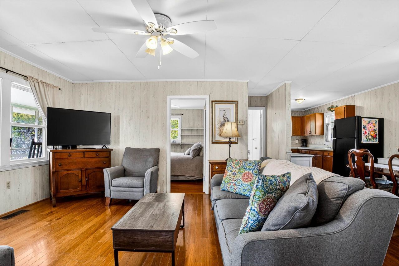 580 Parker Dr. Photo 45