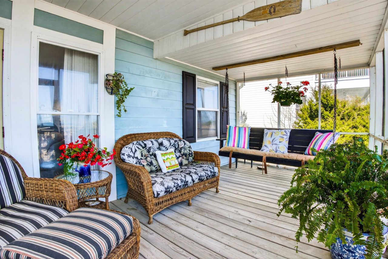 580 Parker Dr. Photo 7