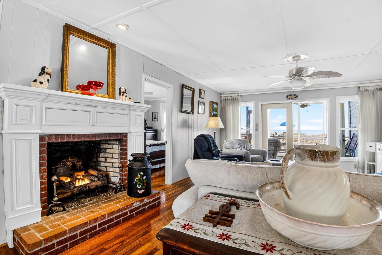 580 Parker Dr. Photo 9