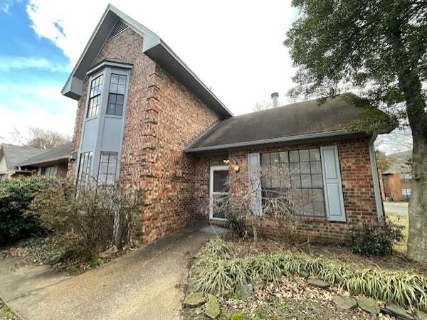 6673 MILLERS POND CIR, Memphis, TN 38119