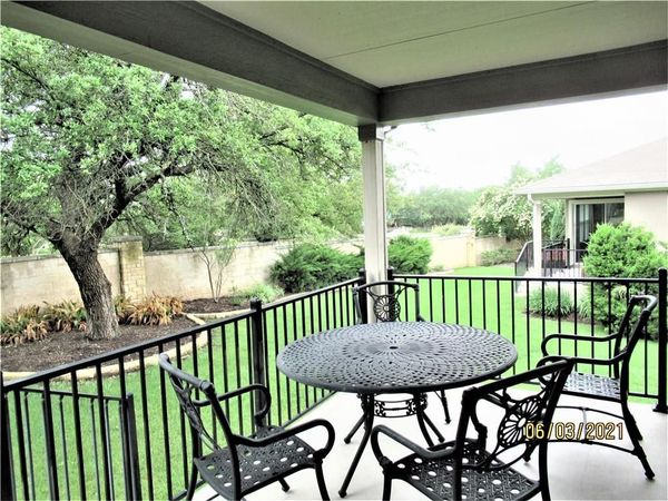106 Coyote TRL, Georgetown, TX 78633