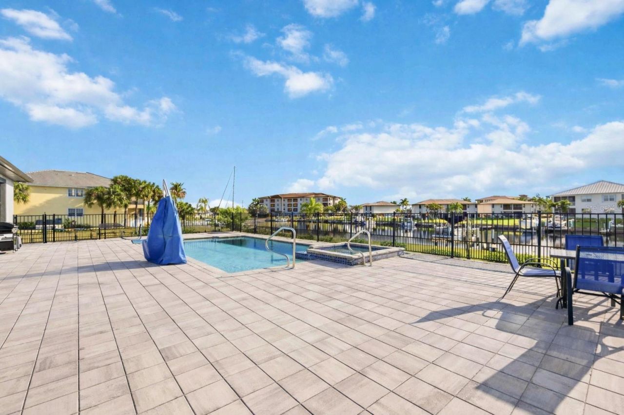 3240 Wood Thrush Drive , Unit 111 & 112, Punta Gorda, FL 33950 Photo