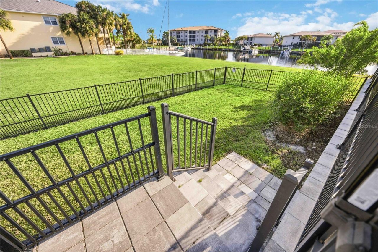 3240 Wood Thrush Drive , Unit 111 & 112, Punta Gorda, FL 33950 Photo