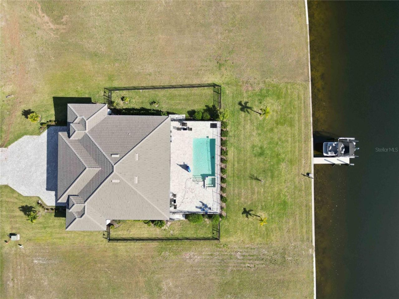 3240 Wood Thrush Drive , Unit 111 & 112, Punta Gorda, FL 33950 Photo