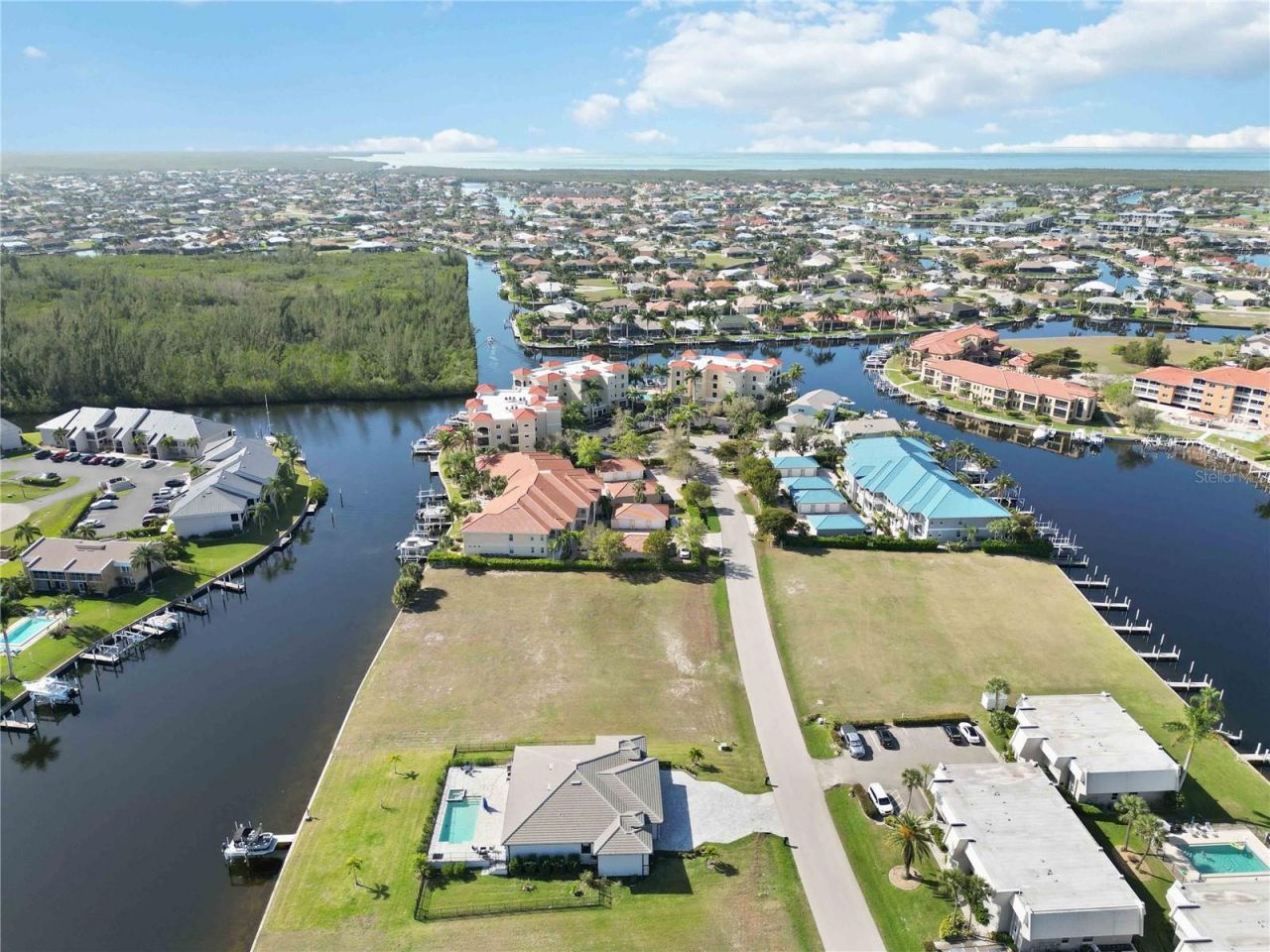 3240 Wood Thrush Drive , Unit 111 & 112, Punta Gorda, FL 33950 Photo