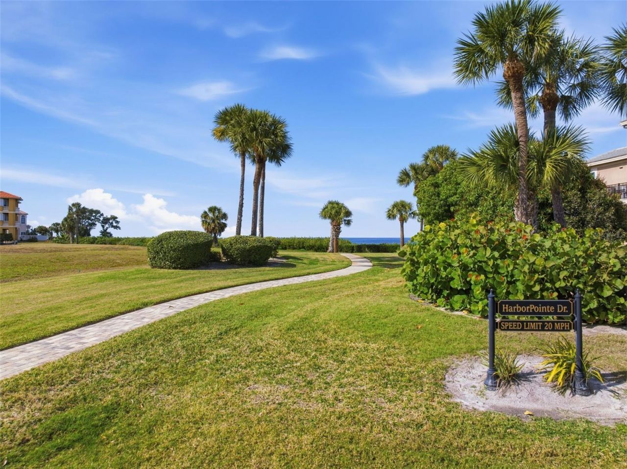 25 Harborpointe Drive, Port Richey, FL 34668 Photo