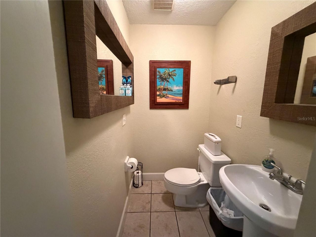 1302 W Busch Boulevard, Tampa, FL 33612 Photo