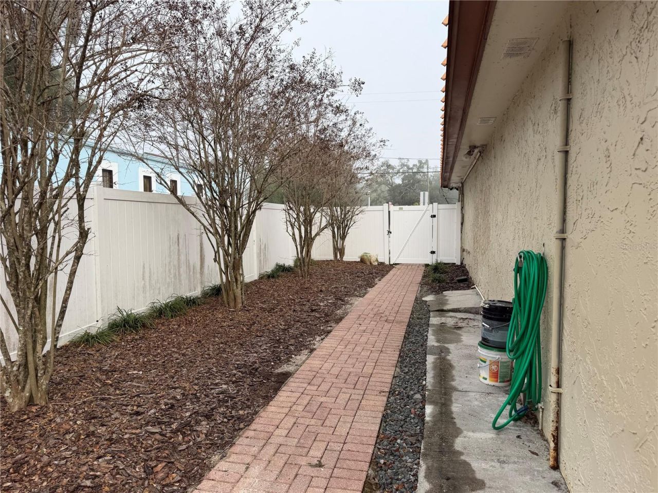 1302 W Busch Boulevard, Tampa, FL 33612 Photo