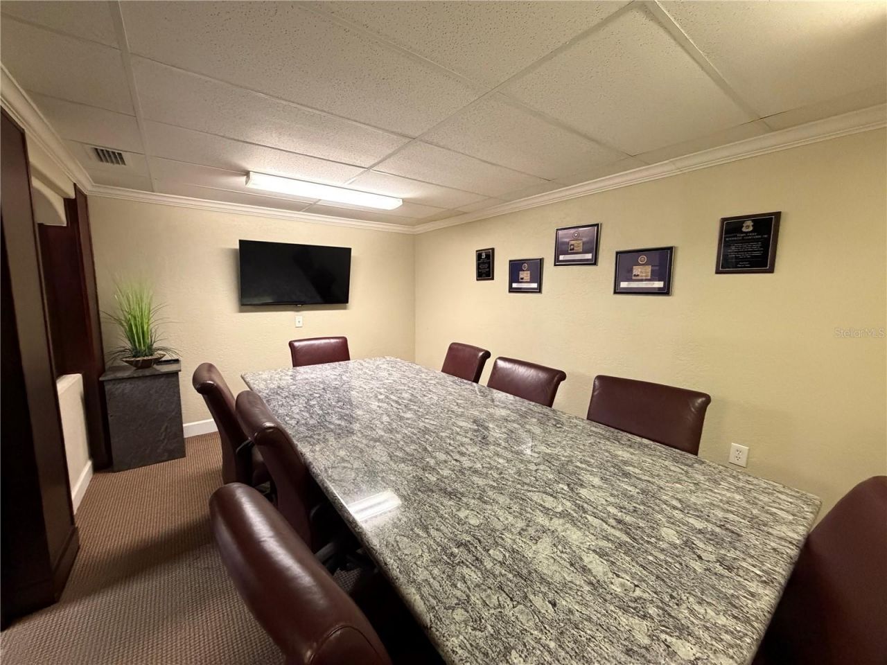 1302 W Busch Boulevard, Tampa, FL 33612 Photo