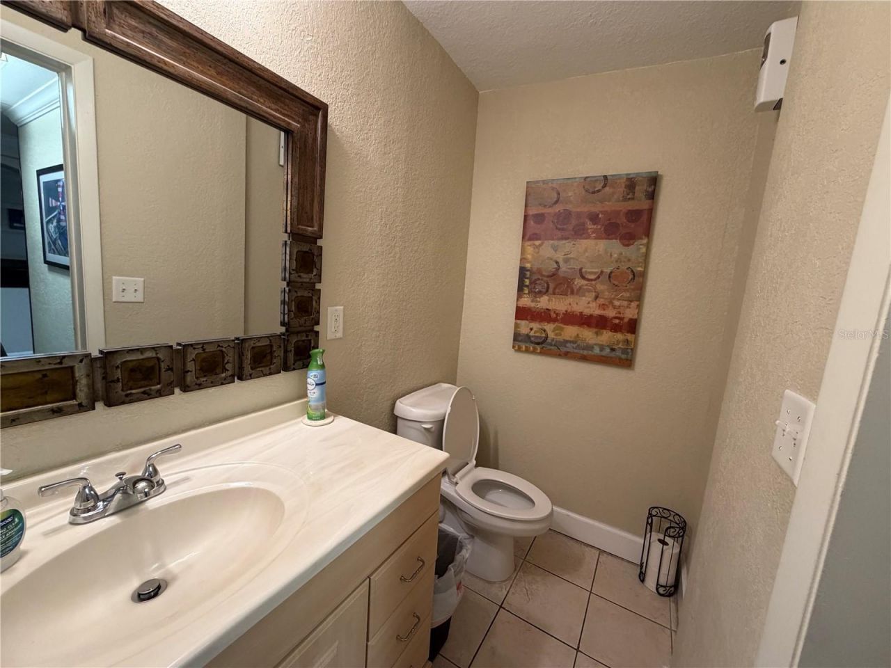 1302 W Busch Boulevard, Tampa, FL 33612 Photo
