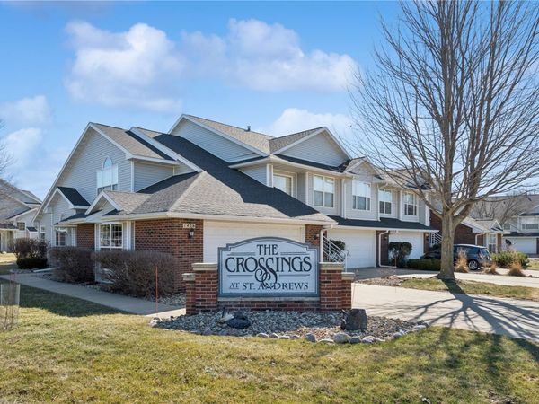 1426 Crossings Court NE, Cedar Rapids, IA 52402