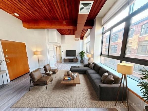 10 Linwood St, Unit 204, Malden, MA 02148