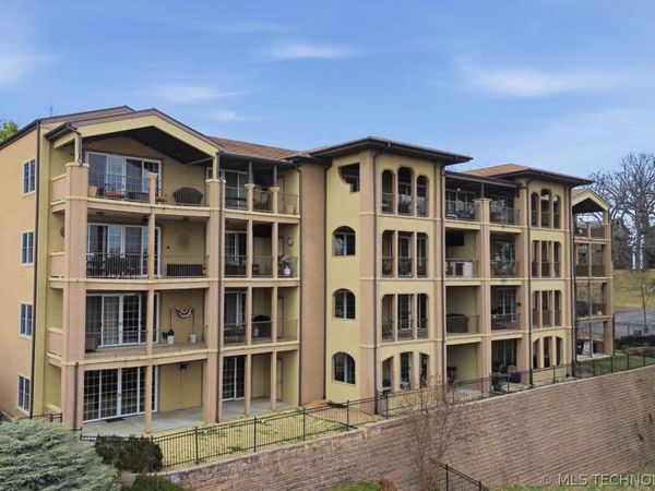 25 Grand Lake , Unit 1B, Afton, OK 74331