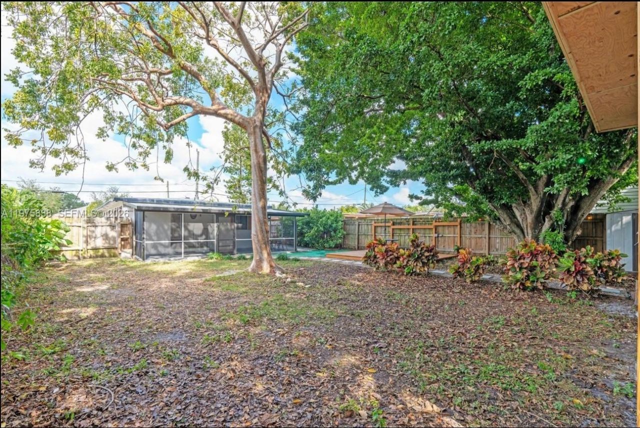 5754 SW 20th St , West Park, FL 33023 Photo