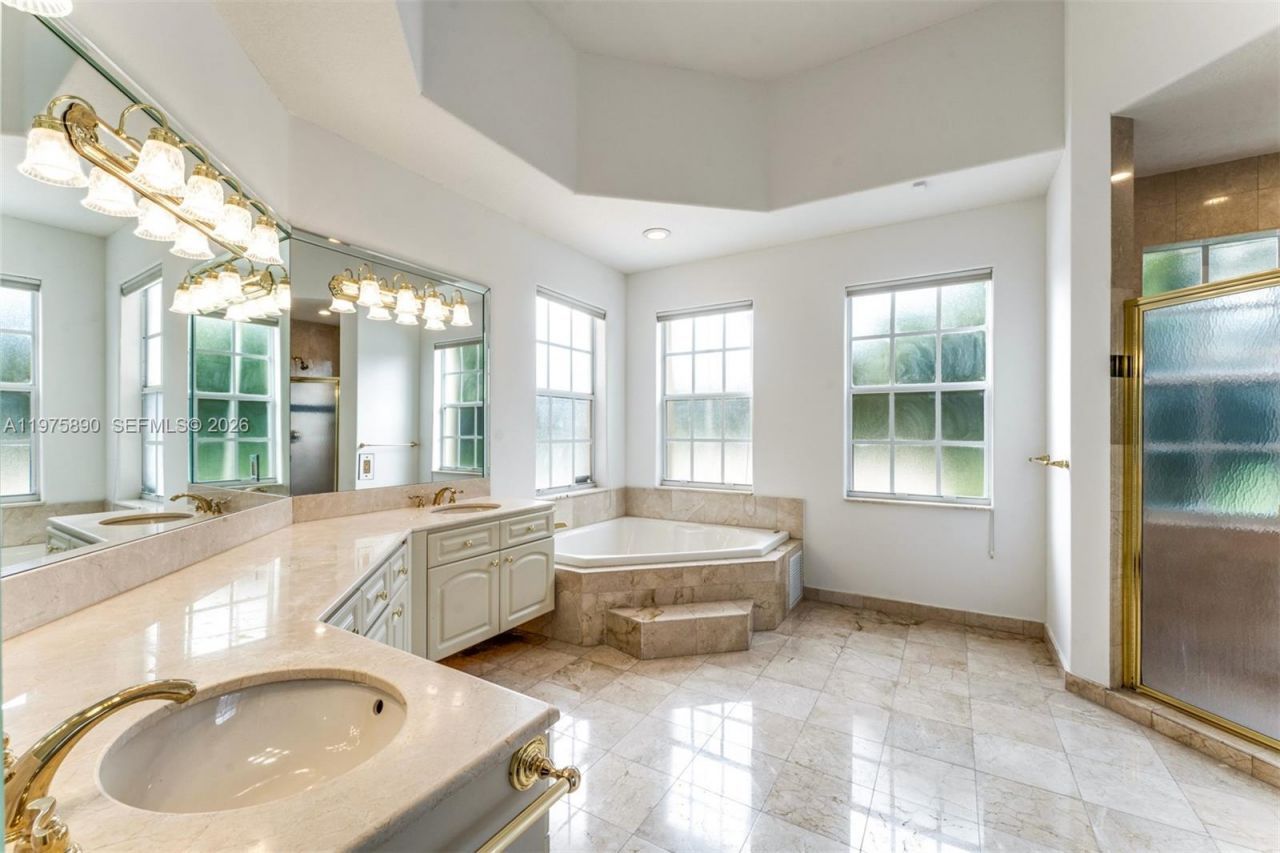 7280 SW 100th St, Pinecrest, FL 33156 Photo