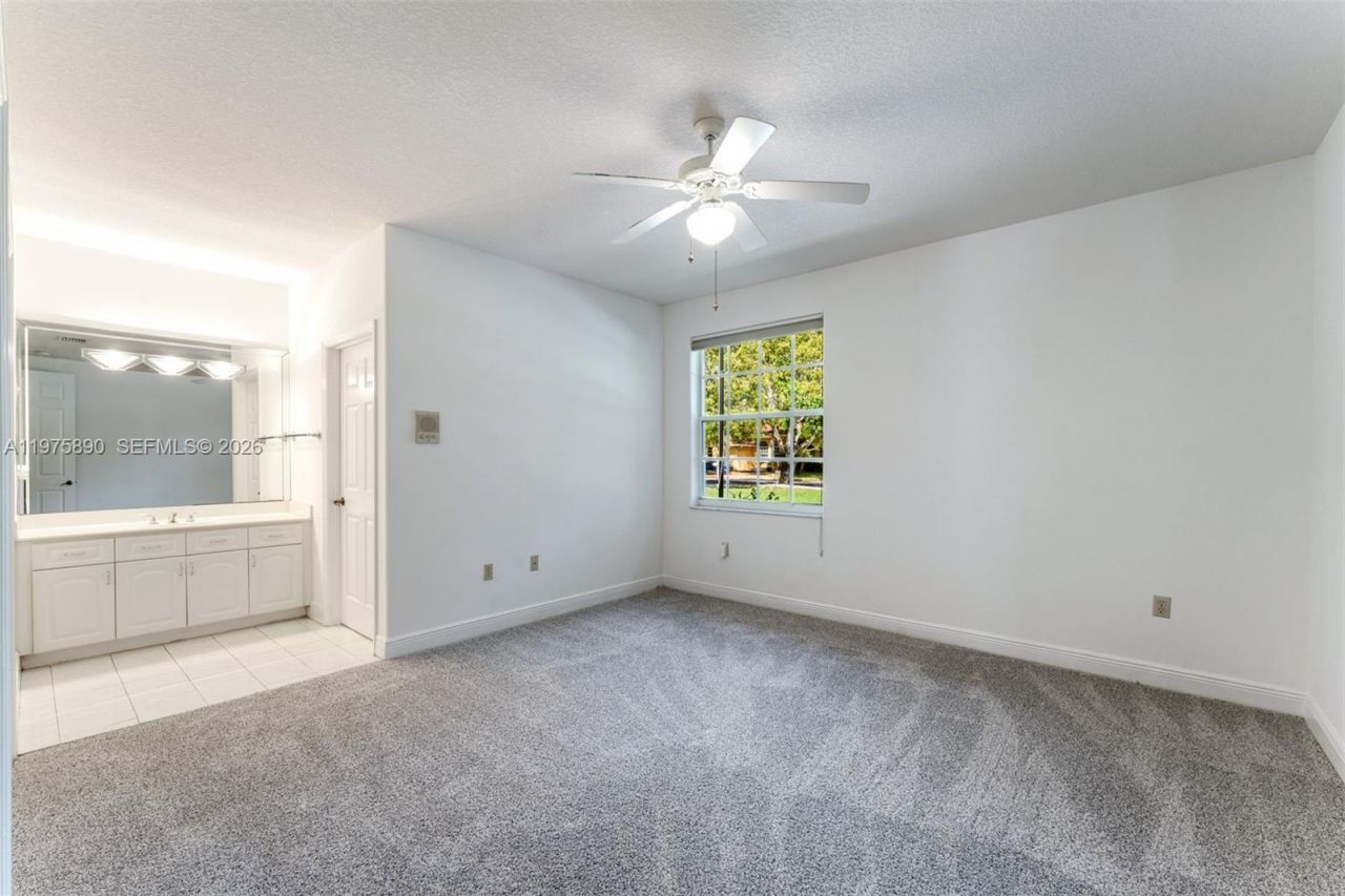 7280 SW 100th St, Pinecrest, FL 33156 Photo