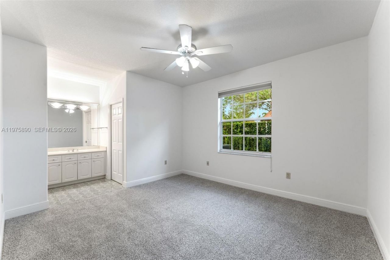 7280 SW 100th St, Pinecrest, FL 33156 Photo