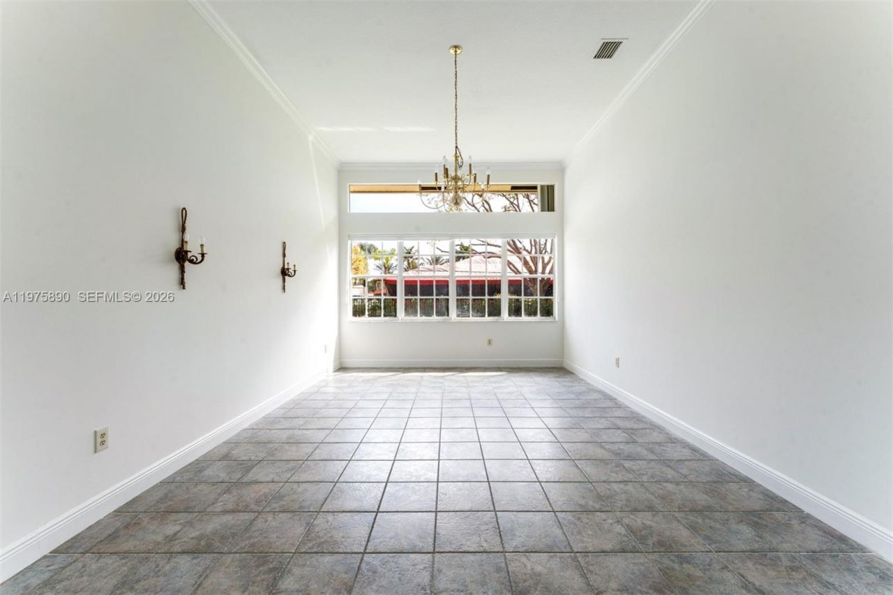 7280 SW 100th St, Pinecrest, FL 33156 Photo