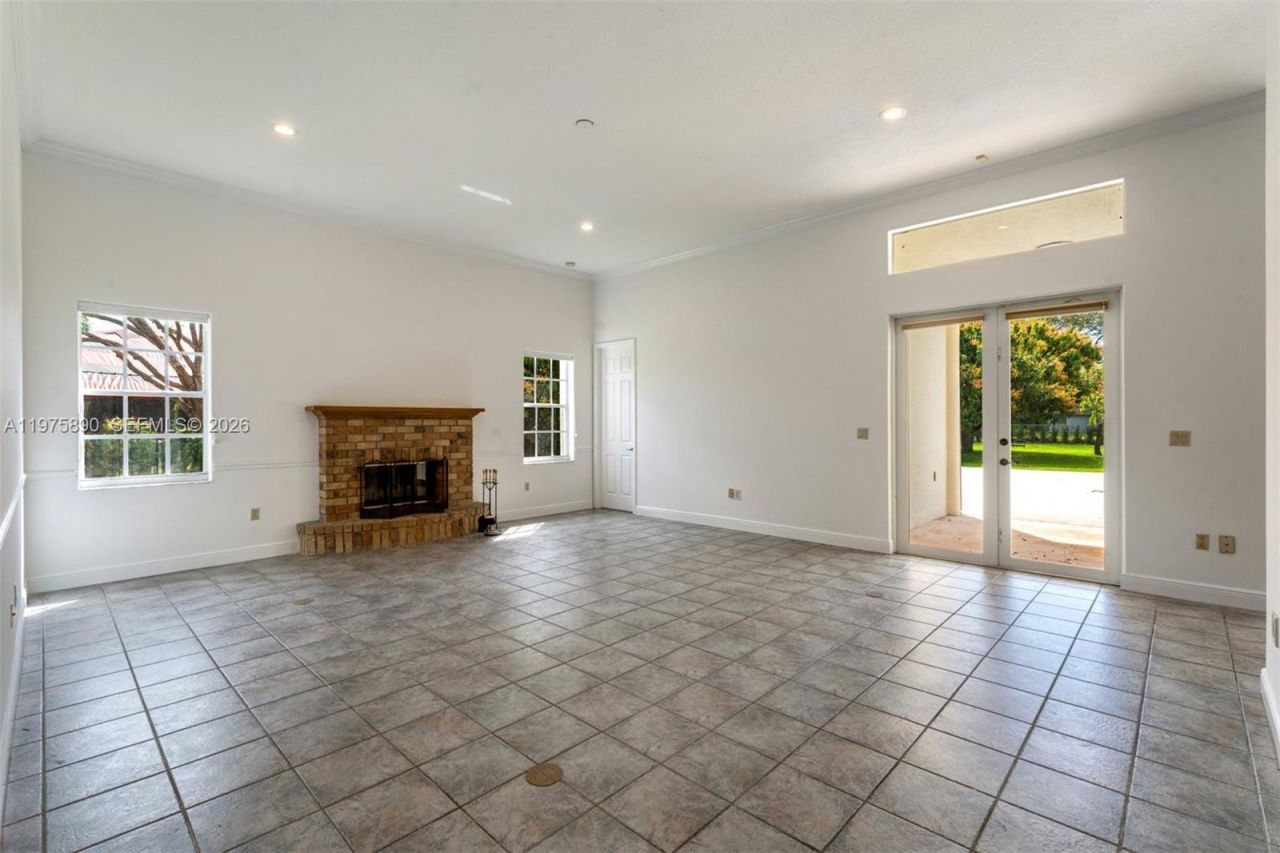 7280 SW 100th St, Pinecrest, FL 33156 Photo