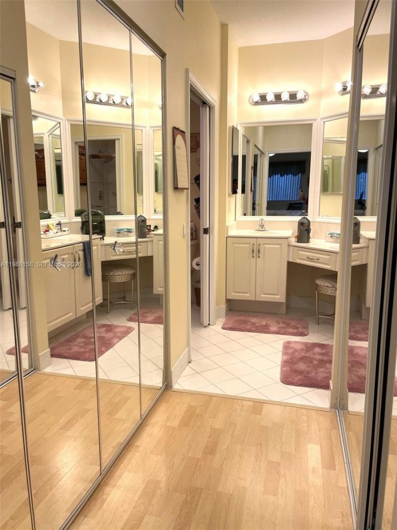 7775 Yardley Dr, Unit 409, Tamarac, FL 33321 Photo