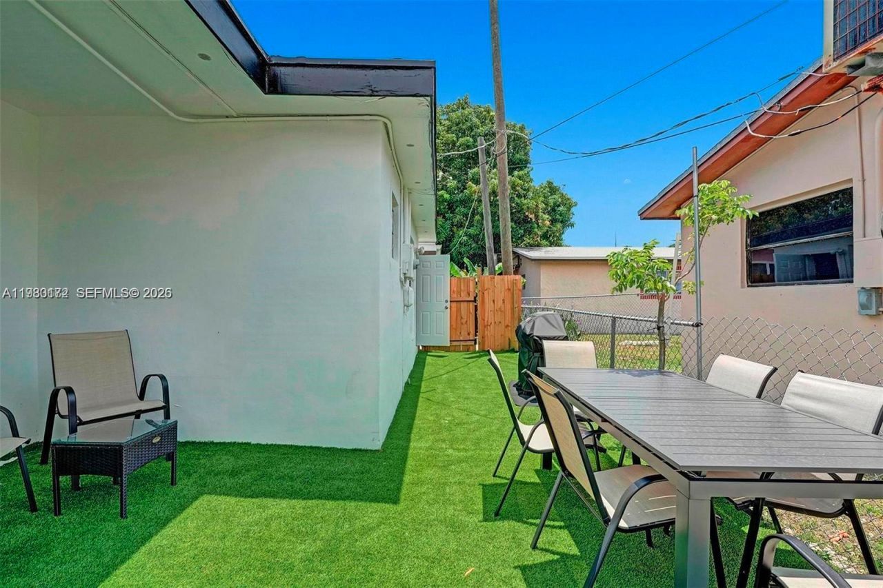 2338 Fillmore St , Hollywood, FL 33020 Photo