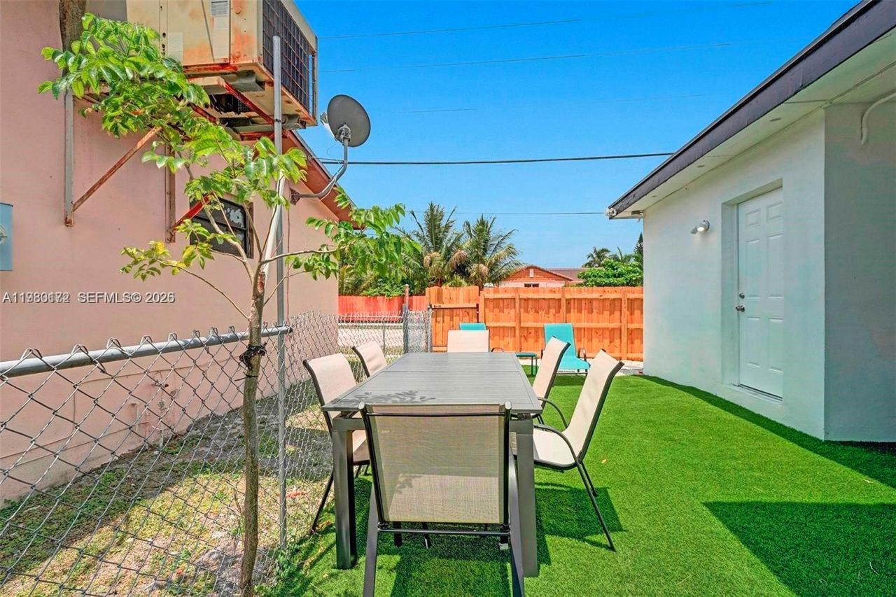 2338 Fillmore St , Hollywood, FL 33020 Photo