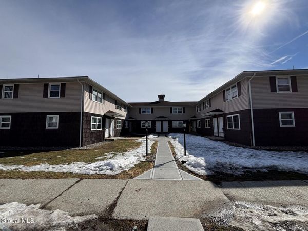 22 Church Street, Unit 8, Schuylerville, NY 12871