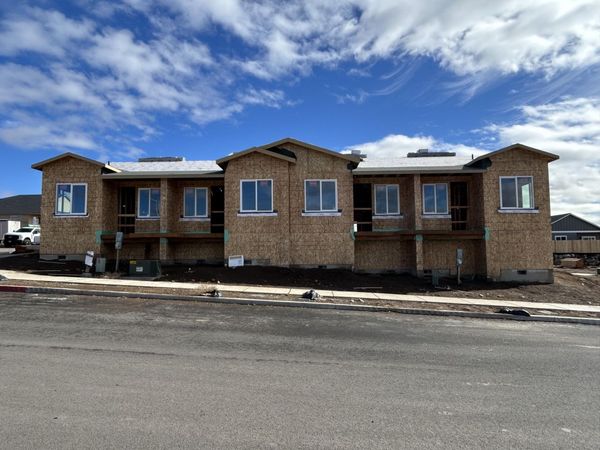 3976 SW 39th Street, Unit Lot 37, Redmond, OR 97756