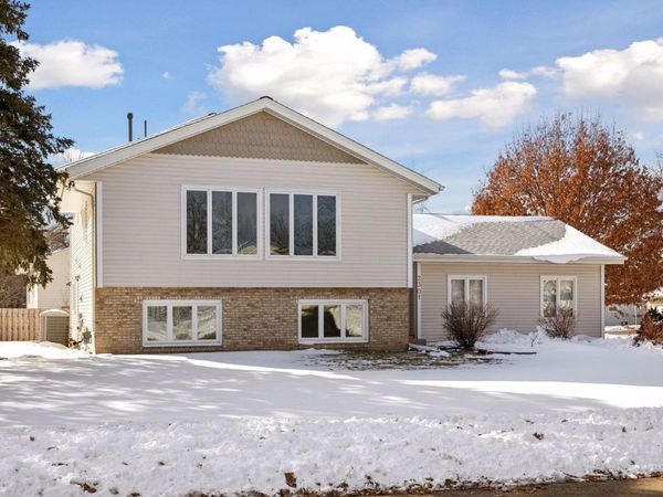 2301 E 121st Street , Burnsville, MN 55337