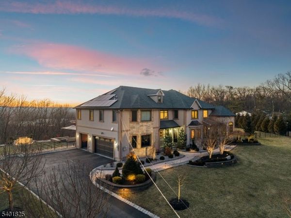 846 Sunset Rdg, Bridgewater, NJ 08807