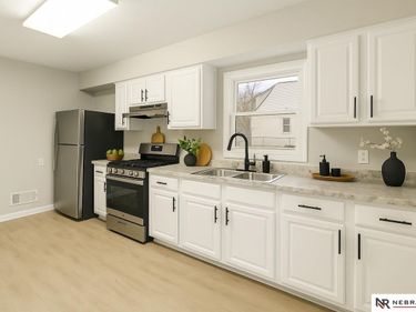 4051 Pratt Street , Omaha, NE 68111