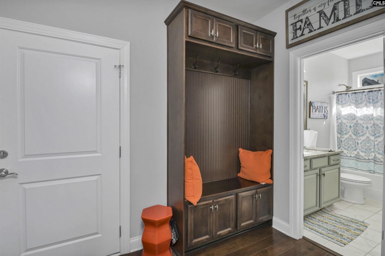 576 Maple Valley Loop Photo 37