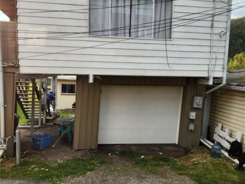 805 Clover Alley, Wellsville, OH 43968 Photo 2