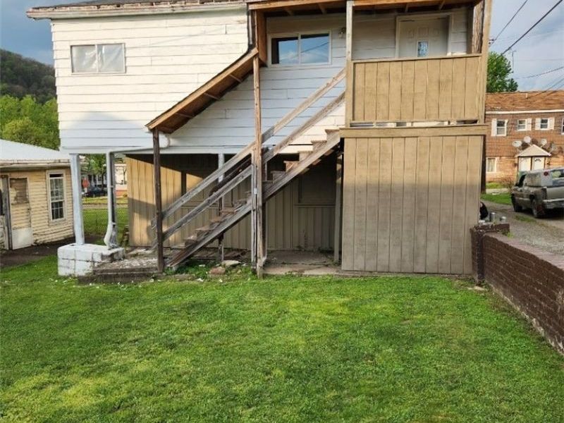 805 Clover Alley, Wellsville, OH 43968 Photo 3