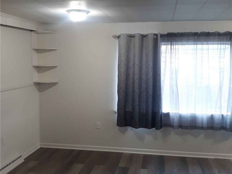 805 Clover Alley, Wellsville, OH 43968 Photo 4