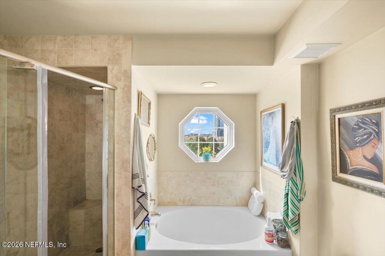 400 Bay Street, Unit 206, Jacksonville, FL 32202 Photo