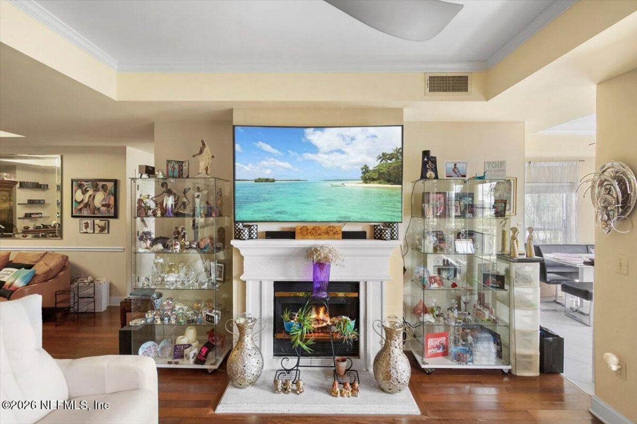 400 Bay Street, Unit 206, Jacksonville, FL 32202 Photo