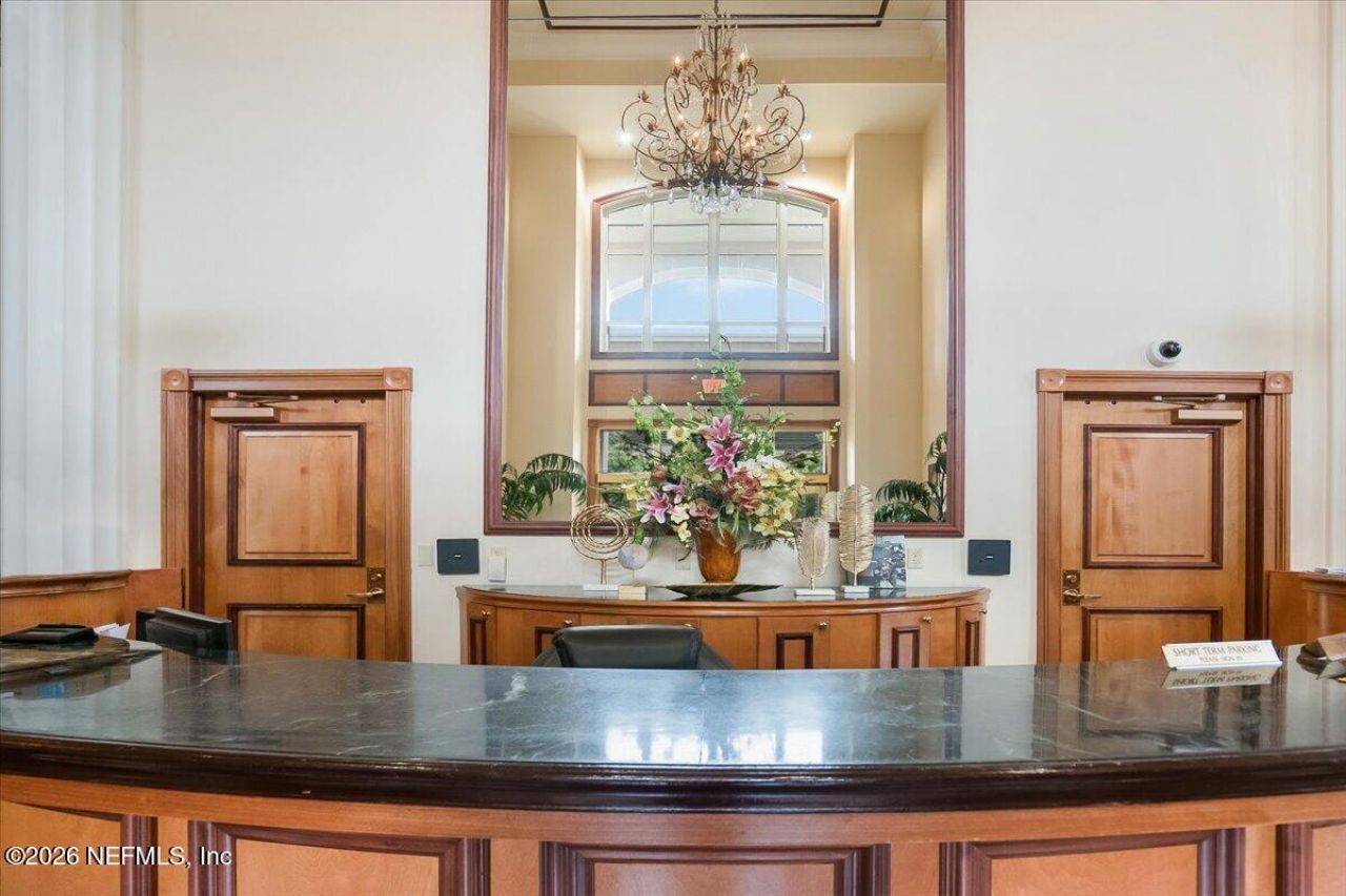 400 Bay Street, Unit 206, Jacksonville, FL 32202 Photo